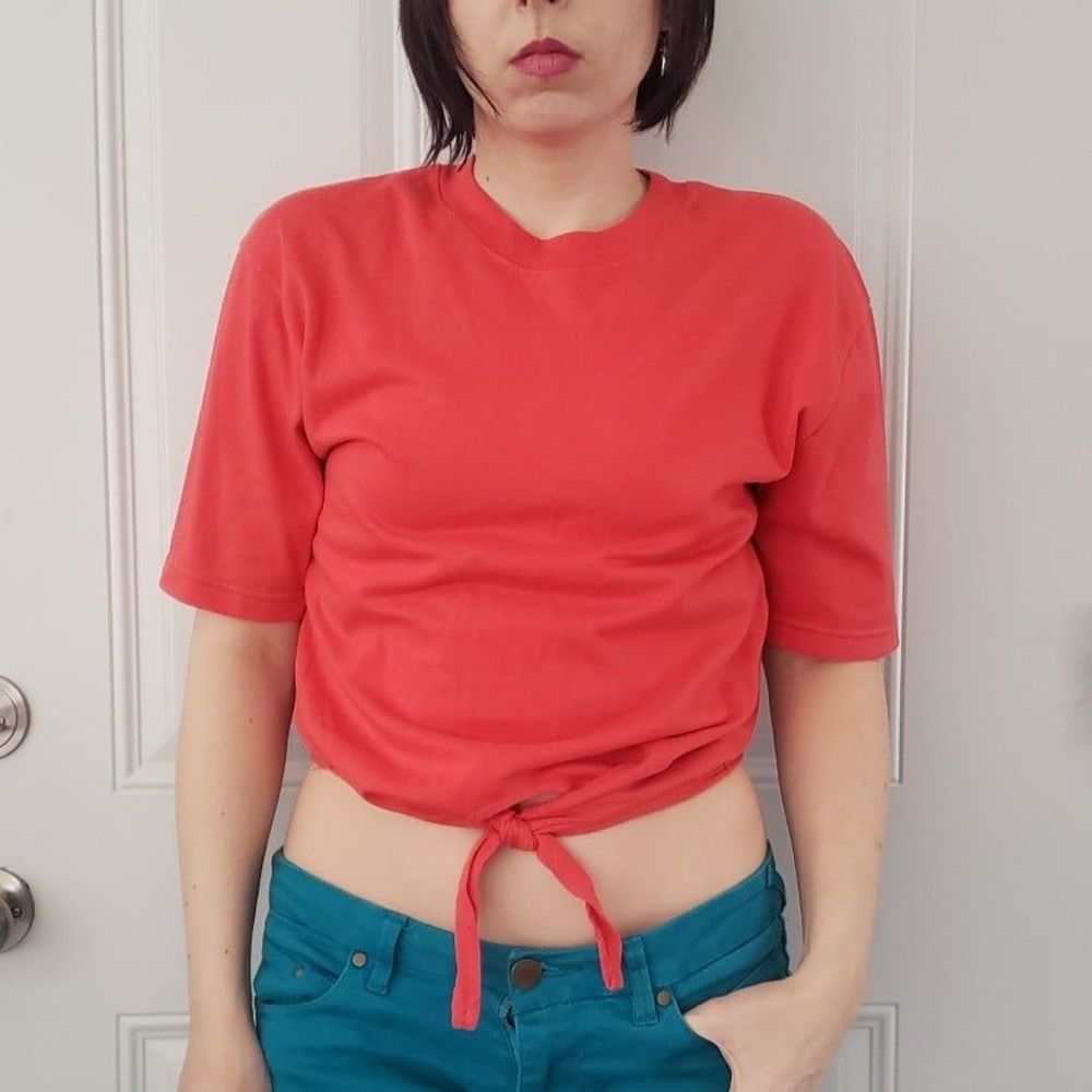 80s Red Tie Front Tee